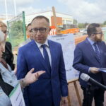 Poseł Artur Gierada, kandydat Koalicji Obywatelskiej na prezydenta Kielc, przedstawił swój program wyborczy / Michał Kita / Radio Kielce