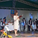 Włoszczowa. Wojewódzkie Święto Plonów. Na zdjęciu: wojewoda Agata Wojtyszek / Mateusz Kaczmarczyk / Radio Kielce