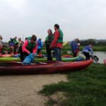 Spływ kajakowy z Pińczowa do Chrobrza z udziałem księdza biskupa Mariana Florczyka / Kamil Włosowicz / Radio Kielce