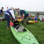 Spływ kajakowy z Pińczowa do Chrobrza z udziałem księdza biskupa Mariana Florczyka / Kamil Włosowicz / Radio Kielce