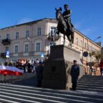 Kielce. Ślubowanie pierwszoklasistów z klas mundurowych ze Szkół Zakładu Doskonalenia Zawodowego / Marcin Różyc / Radio Kielce