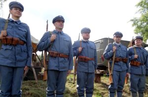 Kameduły. Rodzinny piknik historyczny „Buska Droga do Niepodległej” / Kamil Włosowicz / Radio Kielce