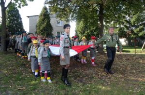 Kameduły. Rodzinny piknik historyczny „Buska Droga do Niepodległej” / Kamil Włosowicz / Radio Kielce