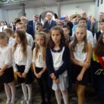 Sobków. Nadanie Szkole Podstawowej im. Jana Pawła II / Ewa Pociejowska - Gawęda / Radio Kielce