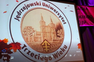Jubileusz 5-lecia Uniwersytetu Trzeciego Wieku / Ewa Pociejowska-Gawęda / Radio Kielce