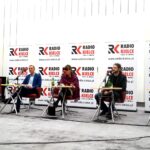 Studio Polityczne. Na zdjęciu (od lewej): senator Jarosław Rusiecki - PiS, Dawid Kędziora - PSL, Magdalena Fogiel-Litwinek - Kukiz'15, Maciej Klesyk - Nowoczesna i Michał Piasecki - PO / Karol Żak / Radio Kielce