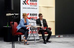Studio Polityczne. Na zdjęciu (od lewej): Beata Oleś - TVP3 Kielce i Michał Kita - Radio Kielce / Karol Żak / Radio Kielce