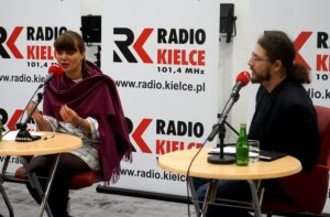 Studio Polityczne. Na zdjęciu: Magdalena Fogiel-Litwinek - Kukiz'15 i Maciej Klesyk - Nowoczesna / Karol Żak / Radio Kielce