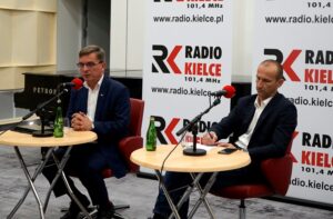 Studio Polityczne. Na zdjęciu (od lewej): Andrzej Pruś - PiS i Sławomir Gierada - PO / Karol Żak / Radio Kielce