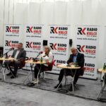 Studio Polityczne. Na zdjęciu (od lewej): Dariusz Kaszuba – PiS, Marcin Kornaga – PSL, Jadwiga Szewczyk – Kukiz’15, Lucjan Pietrzczyk – PO, Marek Kowalski - Nowoczesna / Karol Żak / Radio Kielce