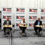 Studio Polityczne. Na zdjęciu (od lewej): Dariusz Kaszuba – PiS, Marcin Kornaga – PSL, Jadwiga Szewczyk – Kukiz’15, Lucjan Pietrzczyk – PO, Marek Kowalski - Nowoczesna / Karol Żak / Radio Kielce