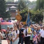 Sulisławice. Poświęcenie sukienki i korony dla cudownego obrazu / Grzegorz Jamka / Radio Kielce