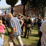 Sulisławice. Poświęcenie sukienki i korony dla cudownego obrazu / Grzegorz Jamka / Radio Kielce