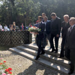 Sandomierz. Uroczystości z okazji 79. rocznicy wybuchu II wojny światowej. Kwiaty składa delegacja sandomierskich radnych / Grażyna Szlęzak-Wójcik / Radio Kielce