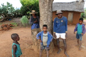 Madagaskar / dr hab. Małgorzata Anna Jóźwiak i prof. dr hab. Marek Jóźwiak