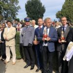 Staszów. Uroczystości przy odnowionej mogile poległych w czasie I i II wojny światowej / Grażyna Szlęzak - Wójcik / Radio Kielce