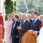 09.09.2018 Święty Krzyż. Uroczystości odpustowe. Msza święta. Wojewoda Agata Wojtyszek, poseł Maria Zuba, poseł Krzysztof Lipiec i radny sejmiku Andrzej Pruś / Jarosław Kubalski / Radio Kielce