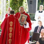 09.09.2018 Święty Krzyż. Uroczystości odpustowe. Msza święta. Prezydent RP Andrzej Duda podarował klasztorowi kopię Całunu z Manoppello / Jarosław Kubalski / Radio Kielce