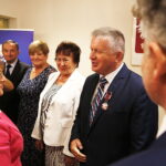 13.09.2018 Kielce. Krzyże Zasługi dla osób zasłużonych w działalności społecznej i samorządowej wręczyli wojewoda Agata Wojtyszek i senator Krzysztof Słoń. Srebrne Krzyże Zasługi / Jarosław Kubalski / Radio Kielce