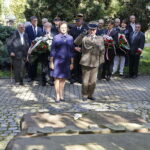 17.09.2018 Kielce. Uroczystości przy Pomniku Katyńskim na Cmentarzu Partyzanckim w 79. rocznicę agresji ZSRR na Polskę. Wojewoda Agata Wojtyszek i mjr Andrzej Szostak / Jarosław Kubalski / Radio Kielce