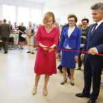 19.09.2018 Kielce. Klub seniora przy ulicy Krzemionkowej. Otwarcie. Poseł Anna Krupka, wojewoda Agata Wojtyszek i senator Krzysztof Słoń / Jarosław Kubalski / Radio Kielce