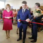 19.09.2018 Kielce. Klub seniora przy ulicy Krzemionkowej. Poseł Anna Krupka, senator Krzysztof Słoń i prezydent Kielc Wojciech Lubawski / Jarosław Kubalski / Radio Kielce