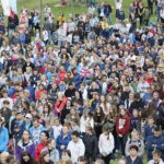 22.09.2018 Święty Krzyż. Świętokrzyski Rajd Pielgrzymkowy zakończył się mszą świętą na błoniach przed klasztorem / Jarosław Kubalski / Radio Kielce