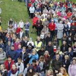 22.09.2018 Święty Krzyż. Świętokrzyski Rajd Pielgrzymkowy zakończył się mszą świętą na błoniach przed klasztorem / Jarosław Kubalski / Radio Kielce