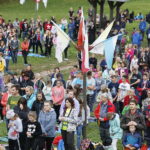 22.09.2018 Święty Krzyż. Świętokrzyski Rajd Pielgrzymkowy zakończył się mszą świętą na błoniach przed klasztorem / Jarosław Kubalski / Radio Kielce