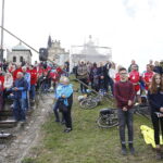 22.09.2018 Święty Krzyż. Świętokrzyski Rajd Pielgrzymkowy zakończył się mszą świętą na błoniach przed klasztorem / Jarosław Kubalski / Radio Kielce