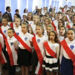 27.09.2018 Kielce. SP nr 31. Dzieci śpiewają hymn w ogólnopolskim konkursie Do Hymnu / Jarosław Kubalski / Radio Kielce