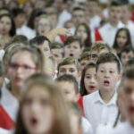 27.09.2018 Kielce. SP nr 31. Dzieci śpiewają hymn w ogólnopolskim konkursie Do Hymnu / Jarosław Kubalski / Radio Kielce