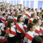 27.09.2018 Kielce. SP nr 31. Dzieci śpiewają hymn w ogólnopolskim konkursie Do Hymnu / Jarosław Kubalski / Radio Kielce