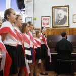 27.09.2018 Kielce. SP nr 31. Dzieci śpiewają hymn w ogólnopolskim konkursie Do Hymnu / Jarosław Kubalski / Radio Kielce