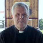 Audycja Raport Dnia z klasztoru na Świętym Krzyżu. Nowy superior o. Marian Puchała / Krzysztof Bujnowicz / Radio Kielce