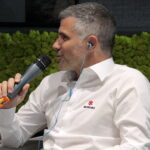 Konferencja prasowa dot. zacieśnienia dotychczasowej współpracy pomiędzy Koroną Kielce, a Suzuki Motor Poland. Gino Lettieri, trener Korony Kielce / Krzysztof Bujnowicz / Radio Kielce