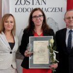 Rzeszów. Wręczenie nagród "Lodołamacze 2018". Na zdjęciu (od lewej): Ewa Kopolovets - dyrektor Wydziału Polityki Społecznej i Zdrowia w Świętokrzyskim Urzędzie Wojewódzkim, Iwona Murawska – Radio Kielce, Andrzej Michalski - dyrektor oddziału świętokrzyskiego PFRON / Krzysztof Bujnowicz / Radio Kielce