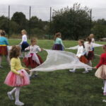 Otwarcie nowego boiska przy Zespole Placówek Oświatowych w Kurozwękach / Urząd Miasta w Staszowie