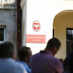 Mieszkańcy Siedlec w gminie Chęciny walczą o szkołę. Spotkanie burmistrza Chęcin, Roberta Jaworskiego z mieszkańcami Siedlec / Marzena Mąkosa / Radio Kielce