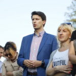 Mieszkańcy Siedlec w gminie Chęciny walczą o szkołę. Spotkanie burmistrza Chęcin, Roberta Jaworskiego z mieszkańcami Siedlec / Marzena Mąkosa / Radio Kielce