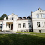 Mieszkańcy Siedlec w gminie Chęciny walczą o szkołę. Szkoła w Siedlcach / Marzena Mąkosa / Radio Kielce