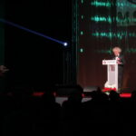 Kielce. Rozpoczęcie XXVI Międzynarodowego Salonu Przemysłu Obronnego. Uroczystość otwarcia targów z udziałem zaproszonych gości w Centrum Kongresowym Targów Kielce. Na zdjęciu: Andrzej Mochoń - prezes Targów Kielce / Radio Kielce