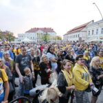 Prezentacja zespołu PGE Vive. Kibice PGE Vive  / Marzena Mąkosa / Radio Kielce