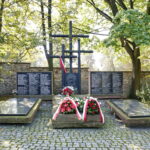 Wojewódzkie obchody Dnia Weterana Walk o Niepodległość Rzeczypospolitej Polskiej. Uroczystości przed Pomnikiem Katyńskim na Cmentarzu Partyzanckim / Marzena Mąkosa / Radio Kielce