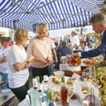 Dożynki gminne w Łopusznie. Po prawej: Krzysztof Słoń - senator RP / Marzena Mąkosa / Radio Kielce