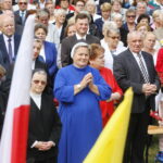 Uroczystości Jubileuszu 50-lecia koronacji obrazu Matki Bożej Miłosierdzia w Piekoszowie / Marzena Mąkosa / Radio Kielce