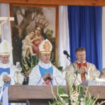 Uroczystości Jubileuszu 50-lecia koronacji obrazu Matki Bożej Miłosierdzia w Piekoszowie / Marzena Mąkosa / Radio Kielce