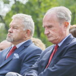 Uroczystości Jubileuszu 50-lecia koronacji obrazu Matki Bożej Miłosierdzia w Piekoszowie. Pierwszy z prawej: Pierluigi Molla, syn świętej Joanny Beretty Molla / Marzena Mąkosa / Radio Kielce