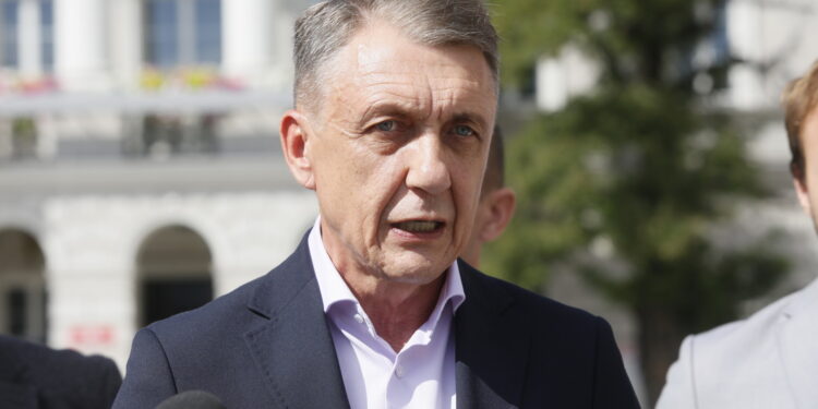 Województwo straciło miliony złotych. Przedstawiciele PiS obwiniają byłego wicemarszałka