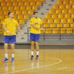 Trening zawodników PGE Vive. Na zdjęciu po prawej: Daniel Dujszebajew - nowy gracz PGE Vive  / Marzena Mąkosa / Radio Kielce